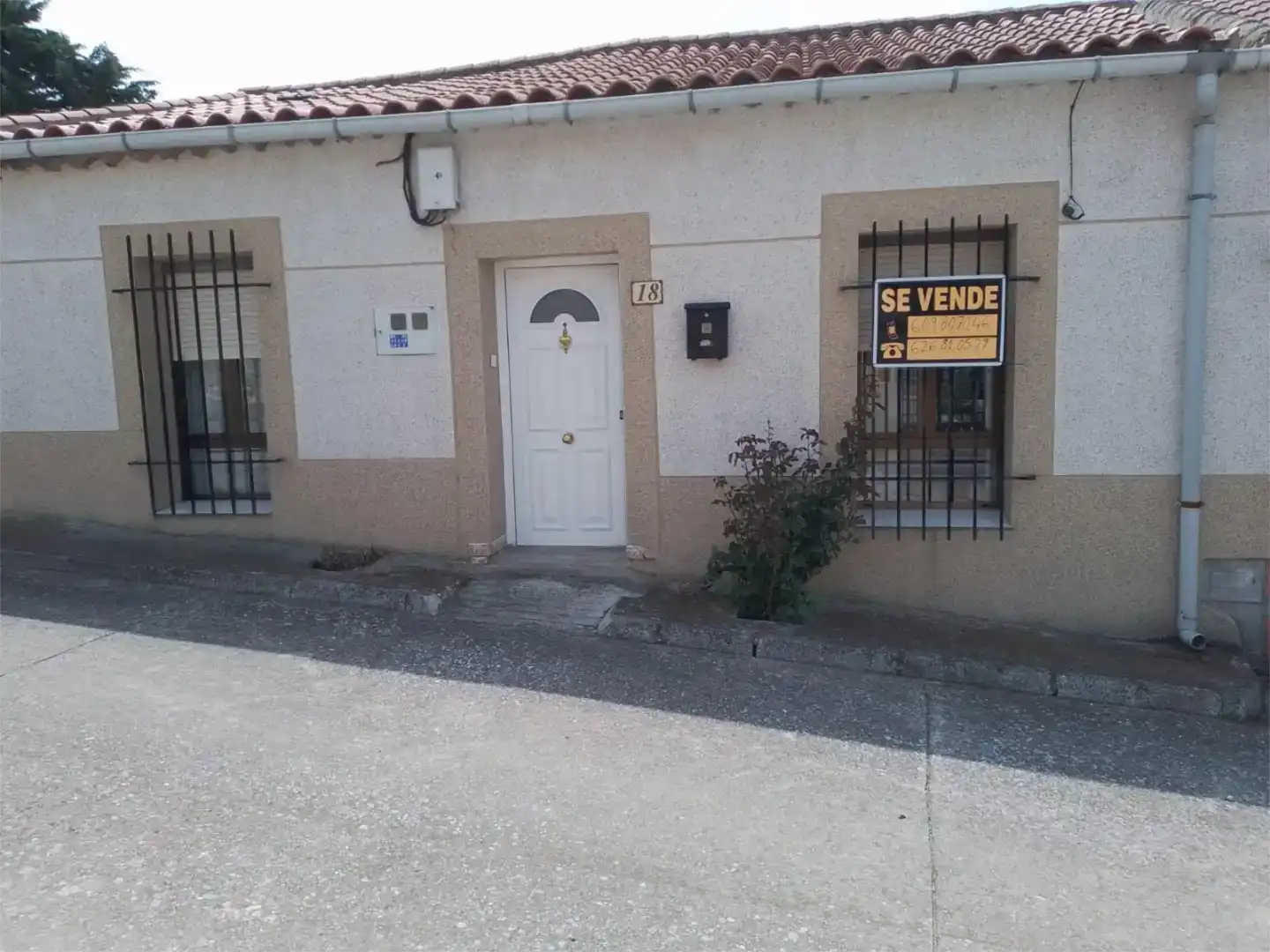 Vista exterior de Planta baja en venta en Vega de Tirados con Amueblado