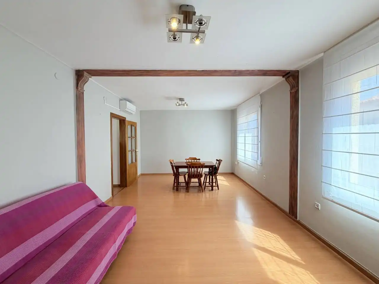 Sala de estar de Piso en venta en Sant Sadurní d'Anoia con Aire acondicionado, Calefacción y Parquet