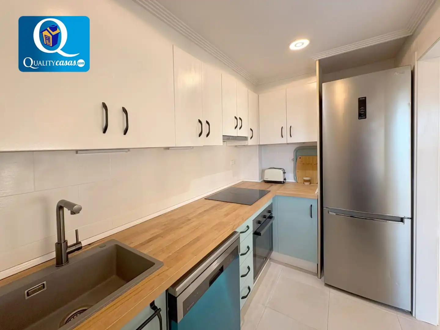 Cuina de Apartament en venda en Guardamar del Segura amb Aire condicionat, Calefacció i Terrassa