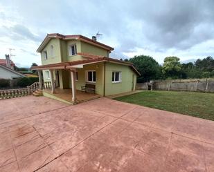 Vista exterior de Casa o xalet en venda en Cambre  amb Terrassa