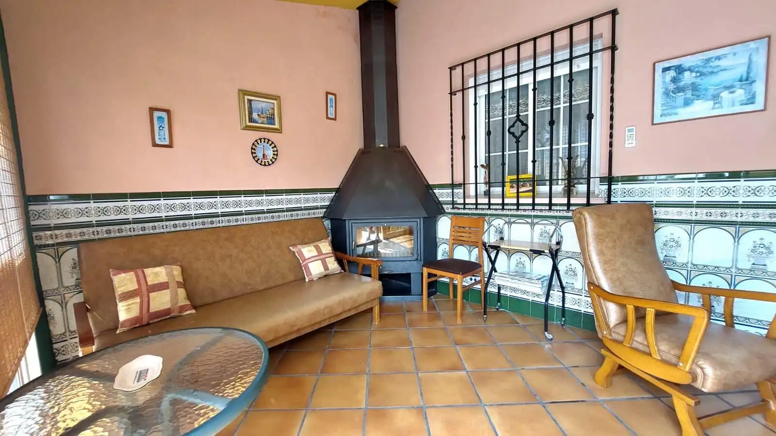 Sala d'estar de Casa adosada en venda en Córdoba amb Aire condicionat, Terrassa i Traster
