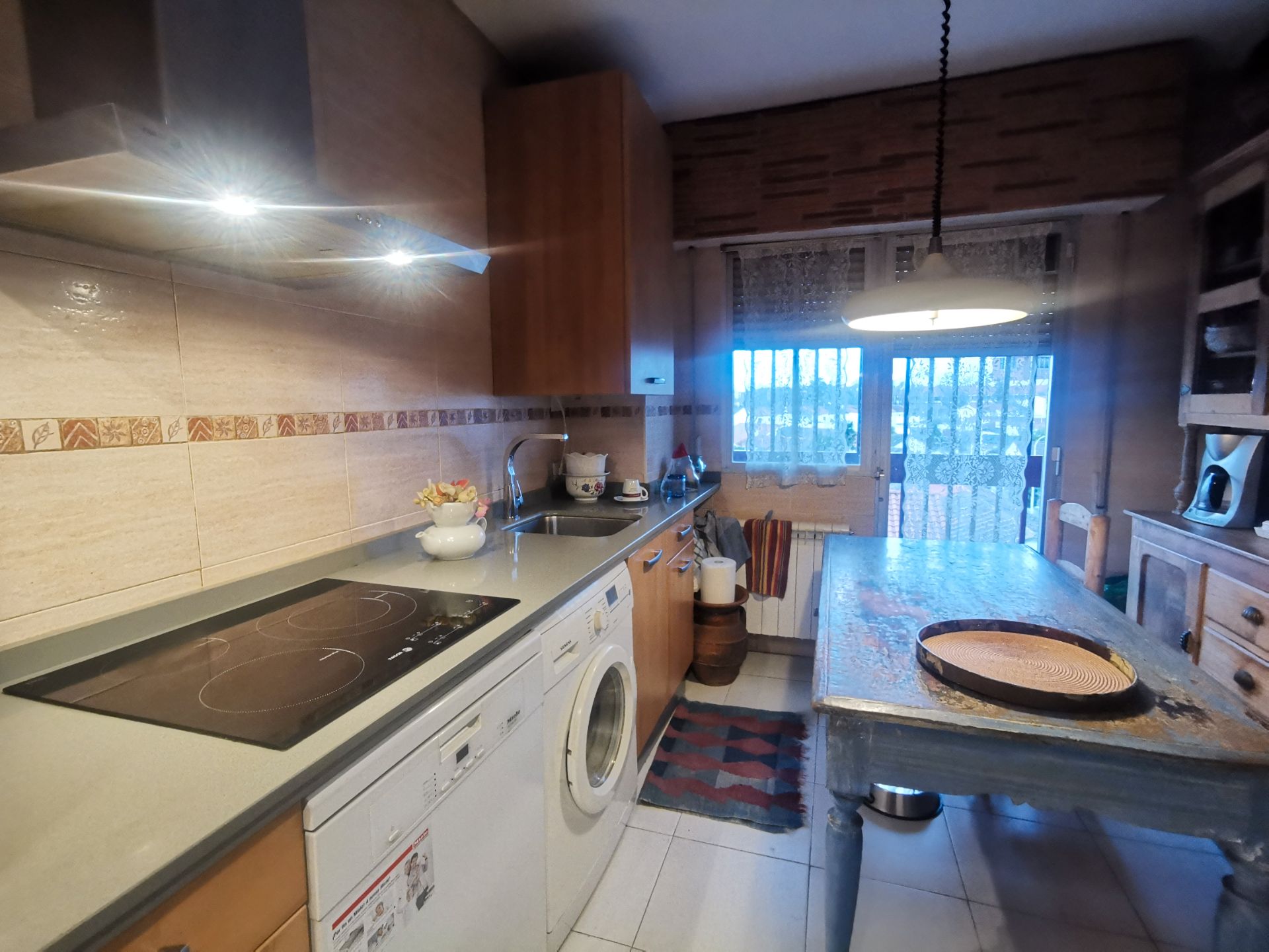 Kitchen of Flat for sale in Salamanca Capital  with Heating, Oven and Washing machine