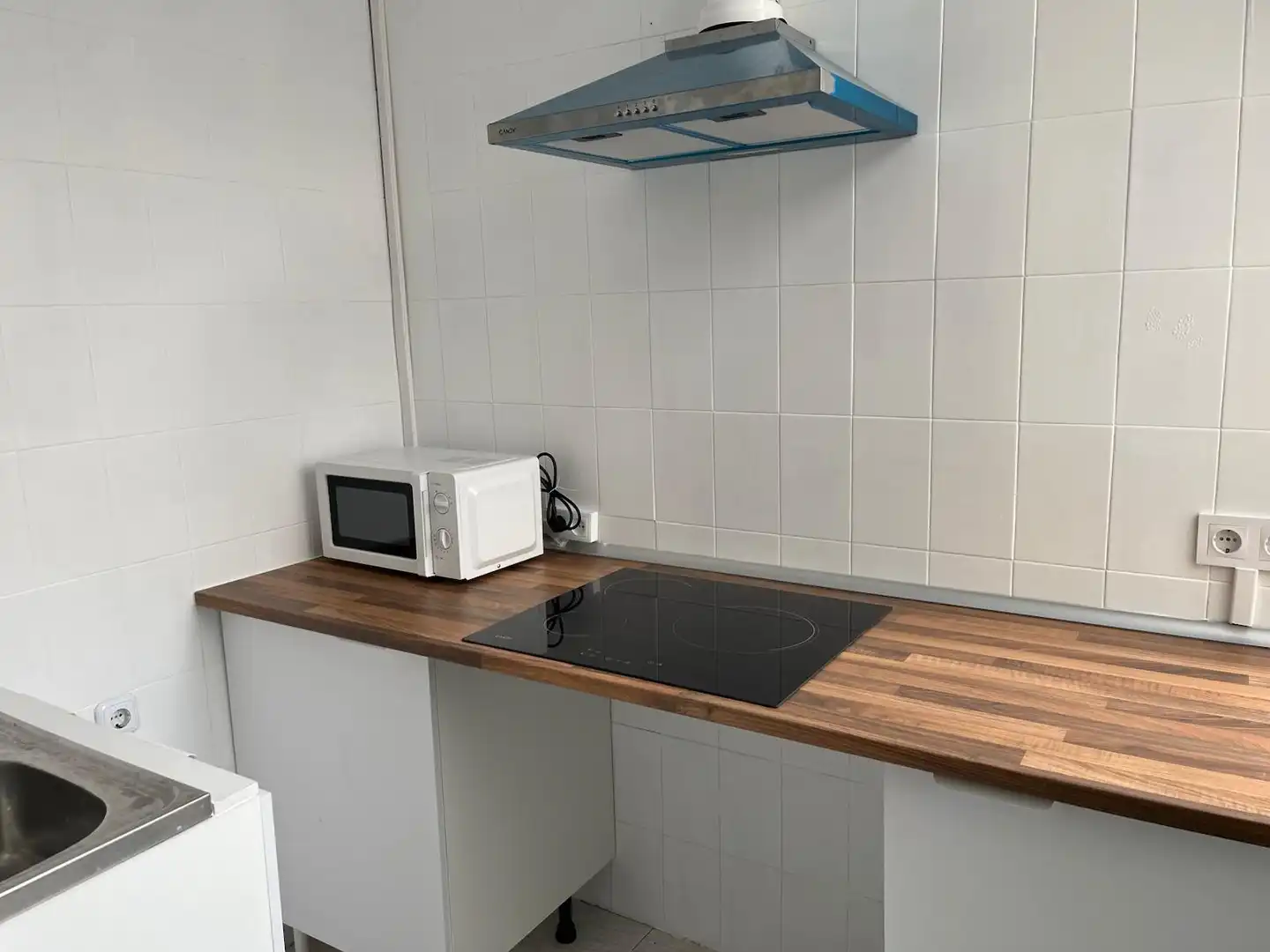 Kitchen of Flat for rent in Aranjuez  with Air Conditioner, Parquet flooring and Terrace