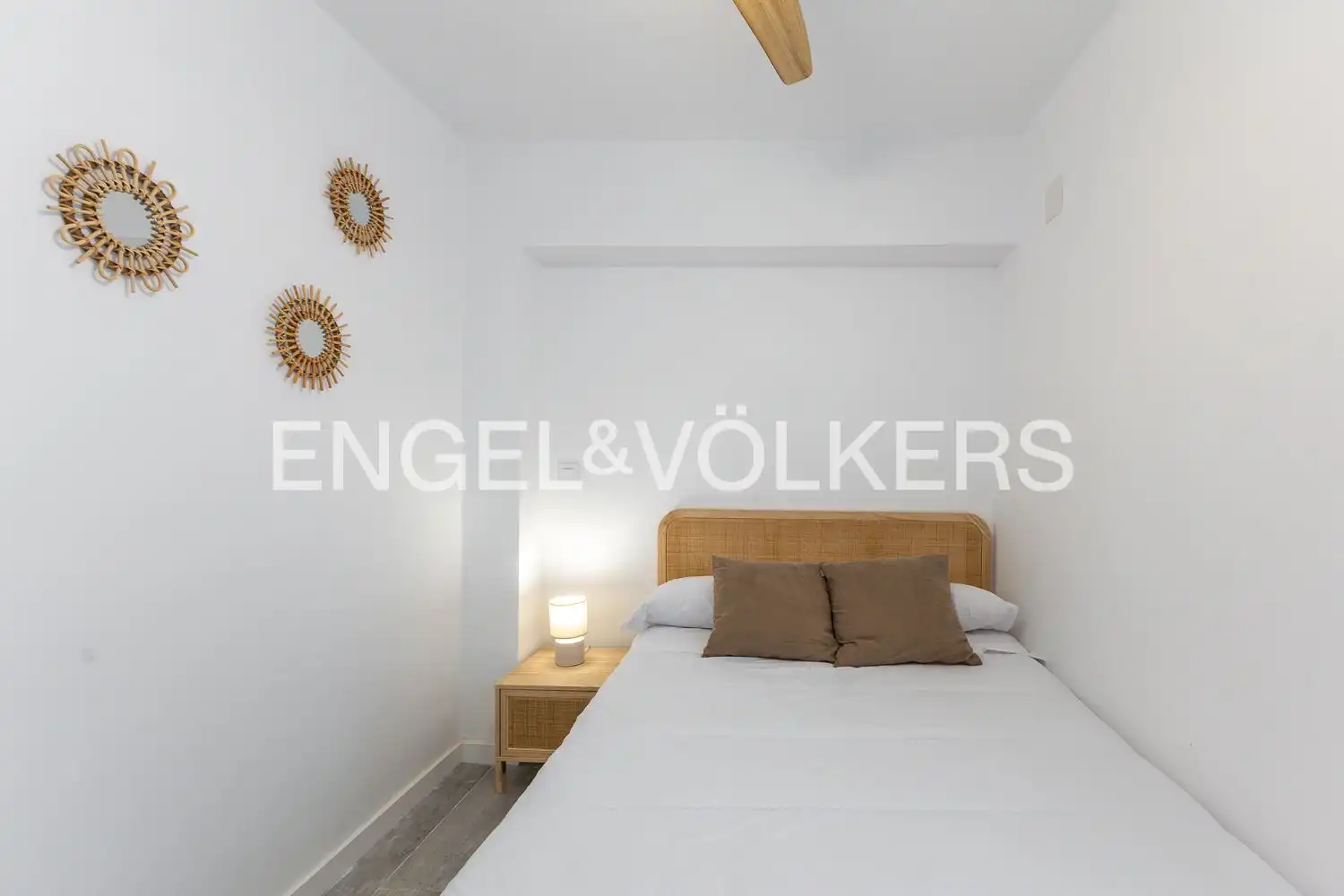 Dormitori de Apartament de lloguer en Dénia amb Aire condicionat, Calefacció i Terrassa