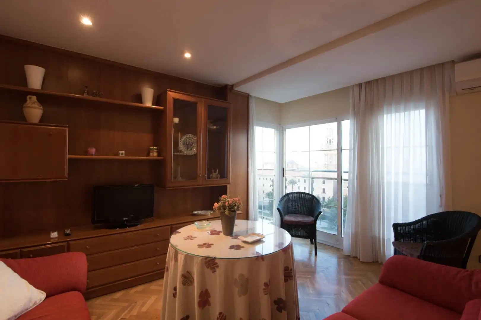Wohnzimmer von Wohnung zur Miete in Murcia mit Heizung, Parkett und Terrasse