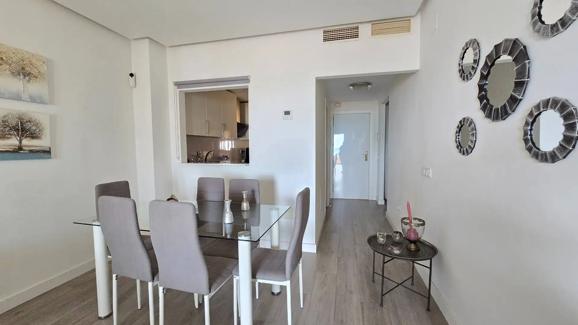 Menjador de Dúplex en venda en Manilva amb Aire condicionat, Jardí privat i Terrassa