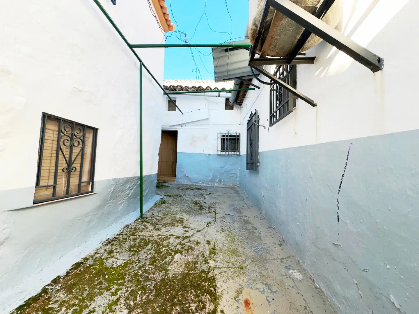 Exterior view of Houses for sale in Villanueva de Algaidas
