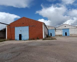 Exterior view of Industrial buildings for sale in Nogal de las Huertas