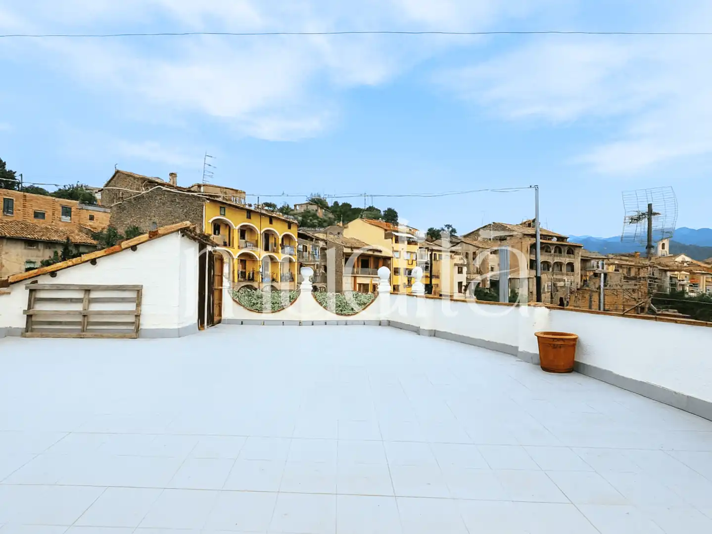 Vista exterior de Casa adosada en venda en Sant Quirze de Besora amb Calefacció, Terrassa i Traster