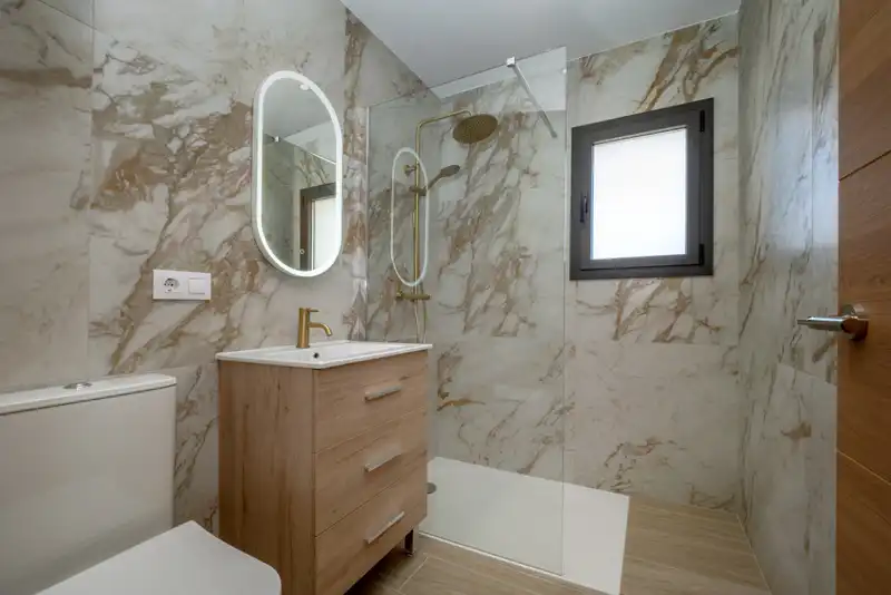 Bathroom of Attic for sale in Empuriabrava  with Air Conditioner, Heating and Private garden