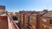 Vista exterior de Àtic en venda en  Albacete Capital amb Aire condicionat, Calefacció i Terrassa