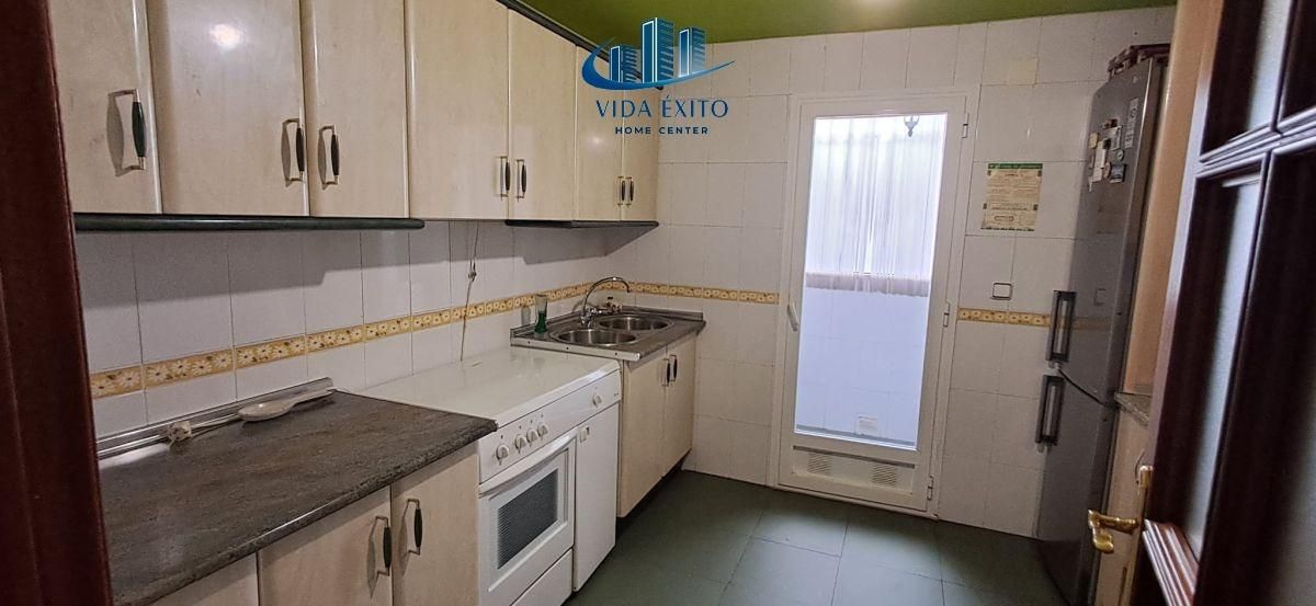 Kitchen of Flat for sale in  Jaén Capital  with Terrace and Balcony