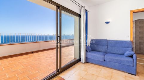 Apartamento en venta en Begur con vistas al mar, terraza de 47 m y licencia turística en Cap Sa Sal, image 2