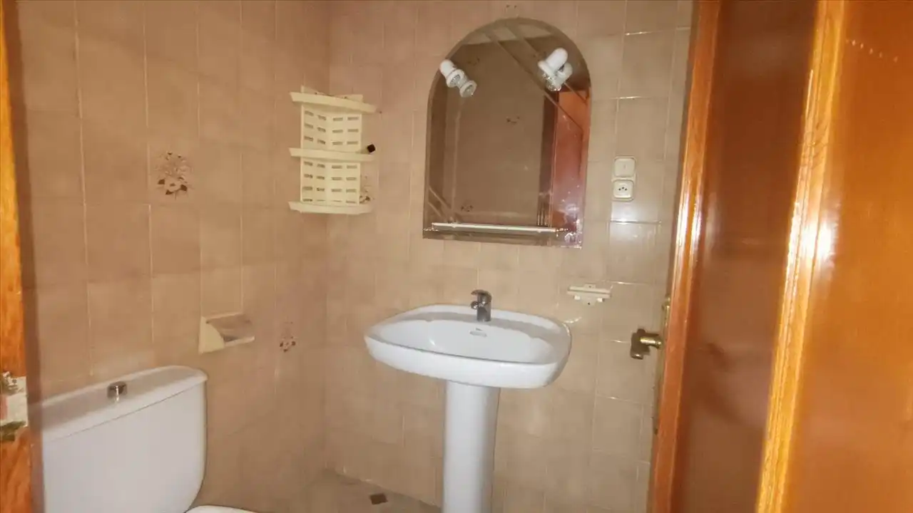 Bathroom of Flat for sale in Enguera  with Balcony