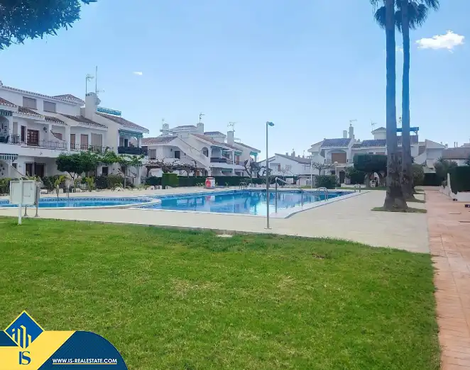 Piscina de Casa o xalet en venda en Pilar de la Horadada amb Terrassa, Moblat i Piscina comunitària