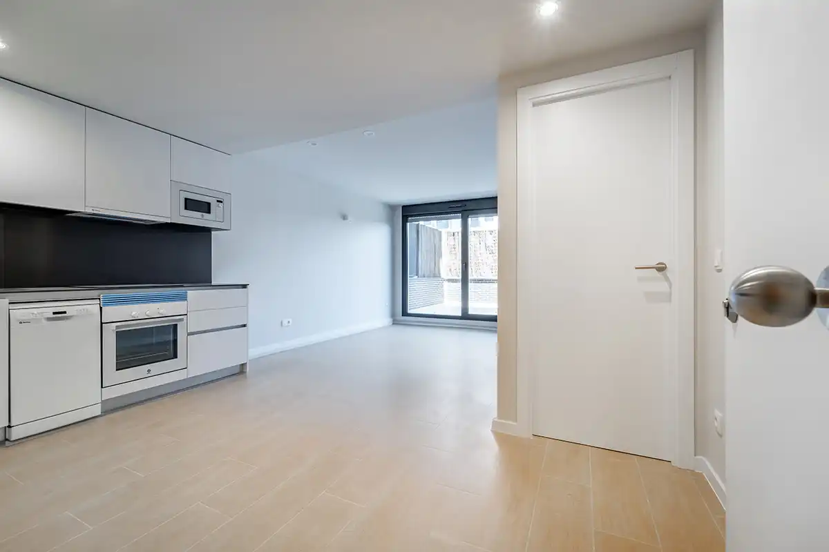 Flat for rent in Alcalá de Henares  with Air Conditioner, Terrace and Storage room