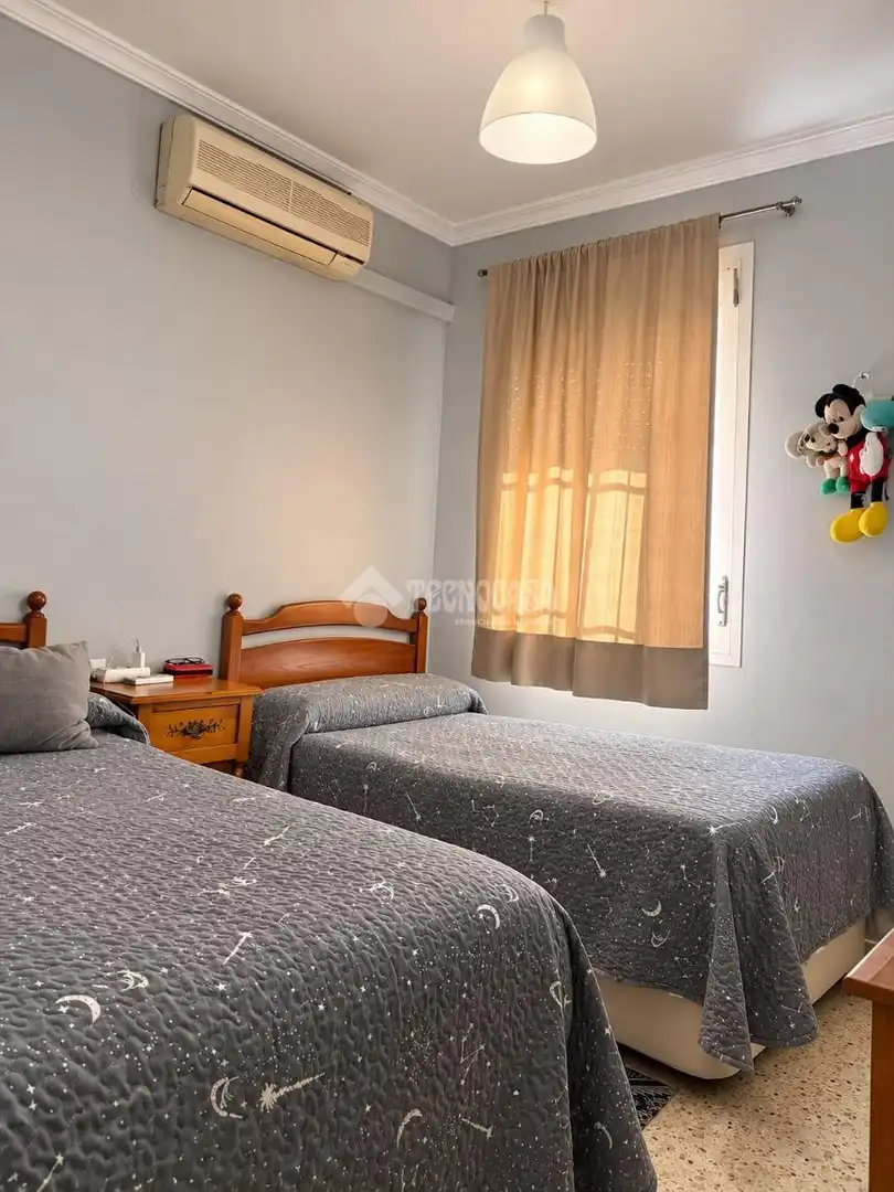 Casa bifamiliare con giardino in vendita a Centro - Doña Mercedes, imagen 9