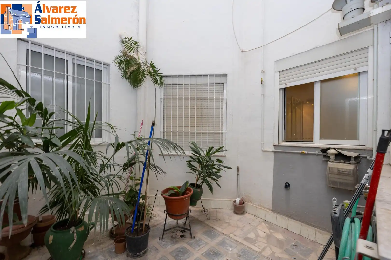 Garden of Flat for sale in Granada  with Air Conditioner, Heating and Parquet flooring
