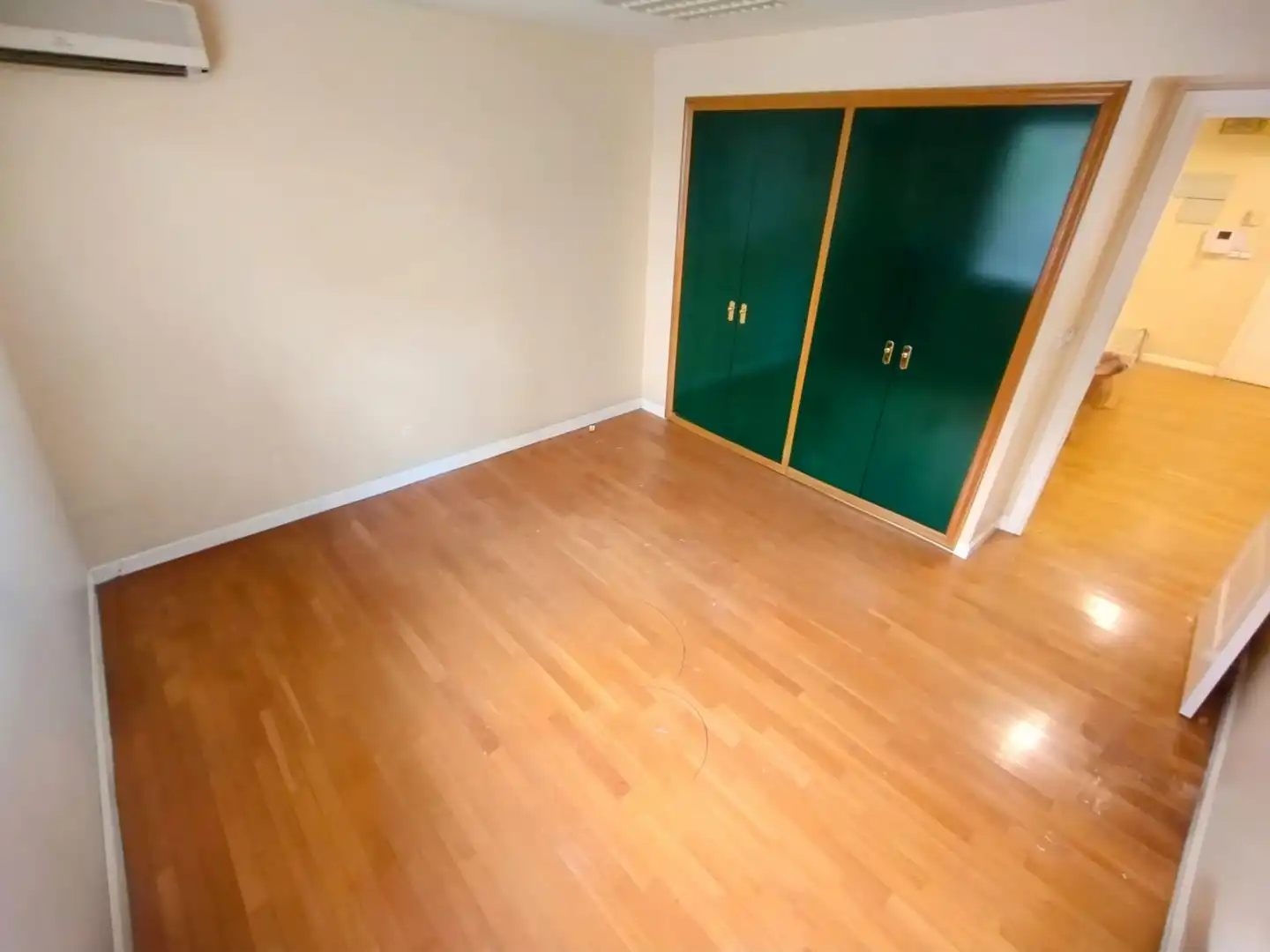 Habitación de Oficina en venta en Murcia con Aire acondicionado y Calefacción