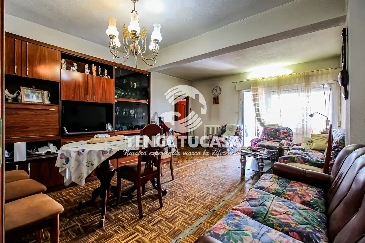 Living room of Flat for sale in Madrid  with Terrace and Furnished