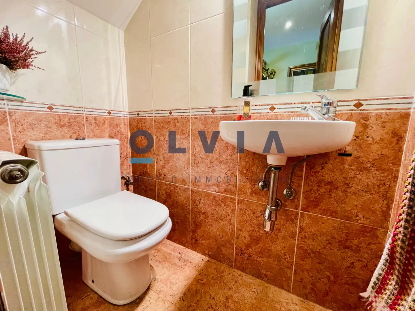 Bathroom of Duplexes for sale in Terrassa  with Air Conditioner, Heating and Parquet flooring