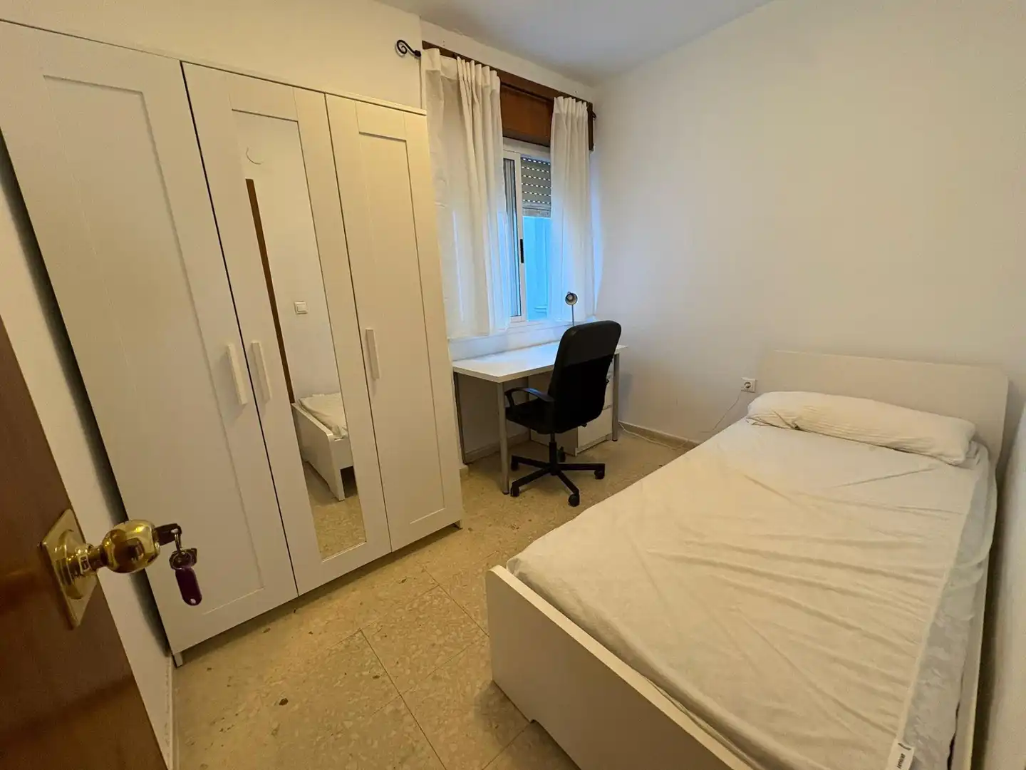 Habitación de Piso en venta en Córdoba con Aire acondicionado, Terraza y Trastero
