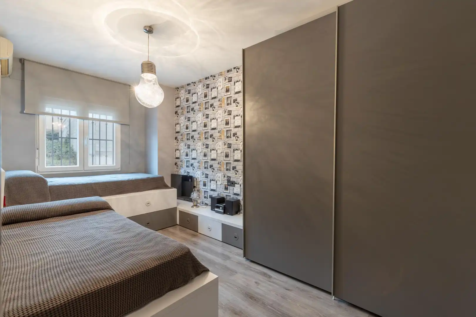 Habitación de Casa adosada en venta en Güevéjar con Calefacción, Amueblado y Balcón