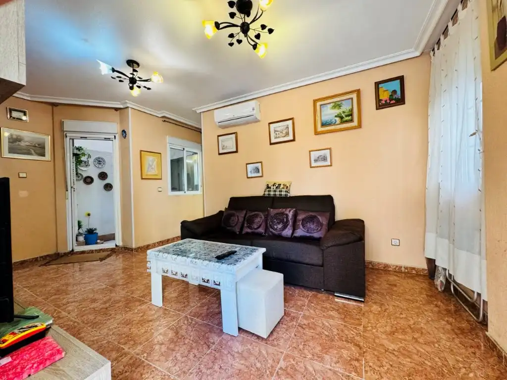 Living room of Ground floor for sale in Torrevieja  with Air Conditioner and Furnished