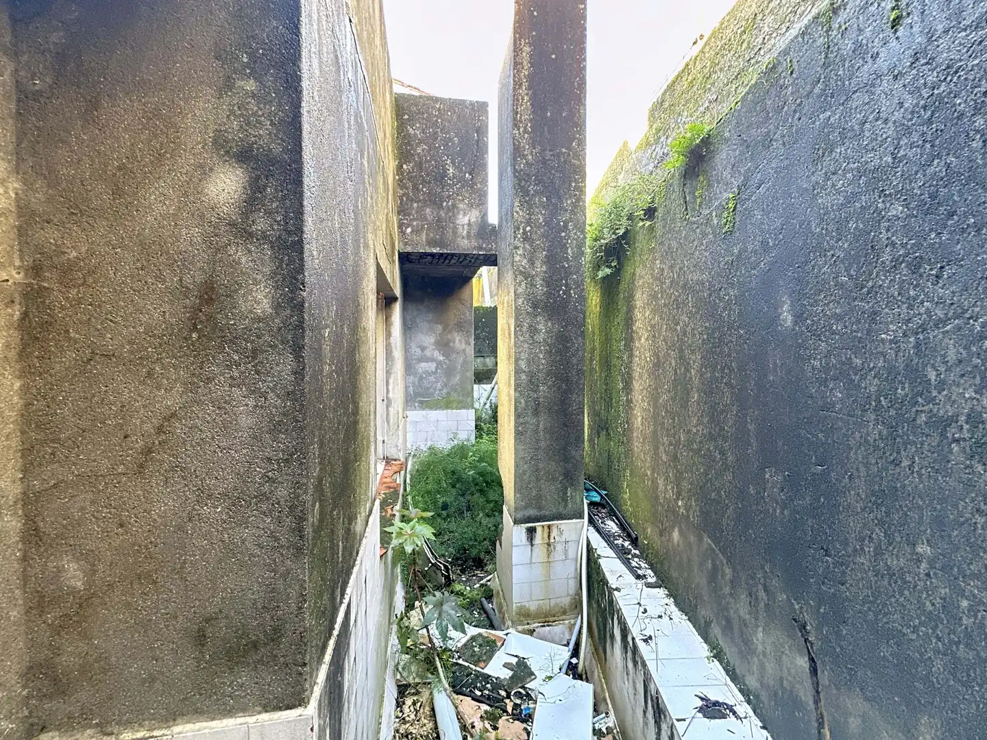 Außenansicht von Einfamilien-Reihenhaus zum Verkauf in Sanxenxo mit Klimaanlage, Heizung und Terrasse