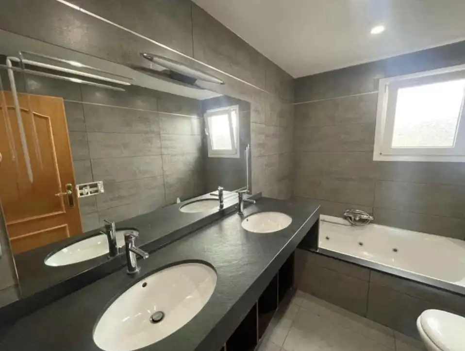 Baño de Casa o chalet en venta en Blanes con Terraza y Piscina