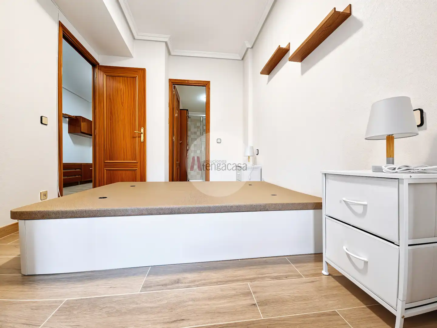 Schlafzimmer von Wohnungen zur Miete in Madrid mit Klimaanlage, Heizung und Parkett