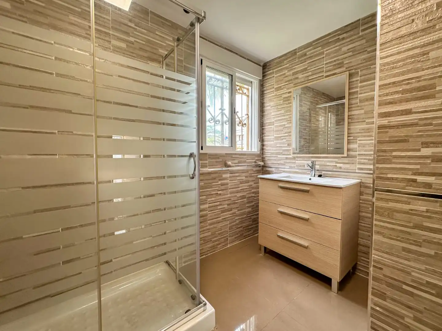Baño de Casa o chalet en venta en Cambrils con Aire acondicionado, Calefacción y Jardín privado