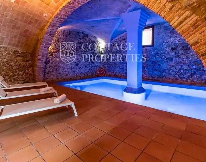 Piscina de Casa o chalet en venta en Boadella i les Escaules con Calefacción y Piscina