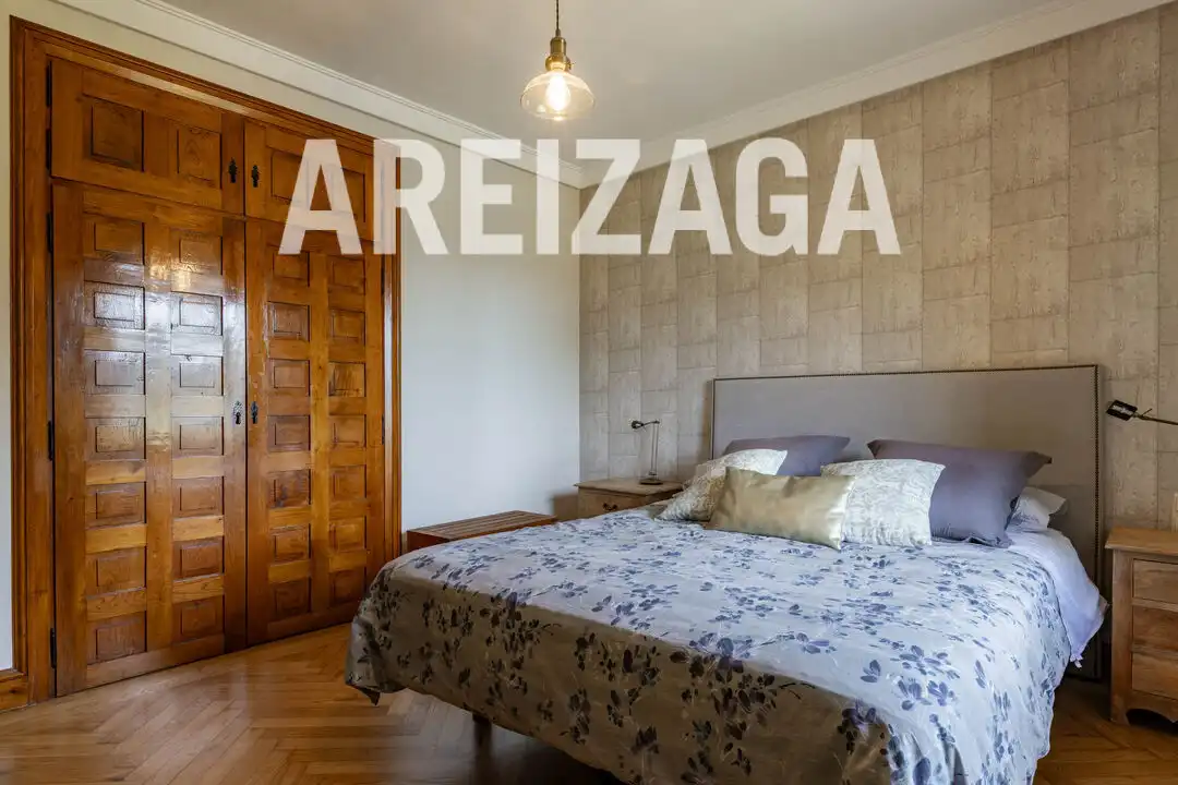 Habitación de Casa o chalet en venta en Errenteria con Calefacción, Terraza y Piscina