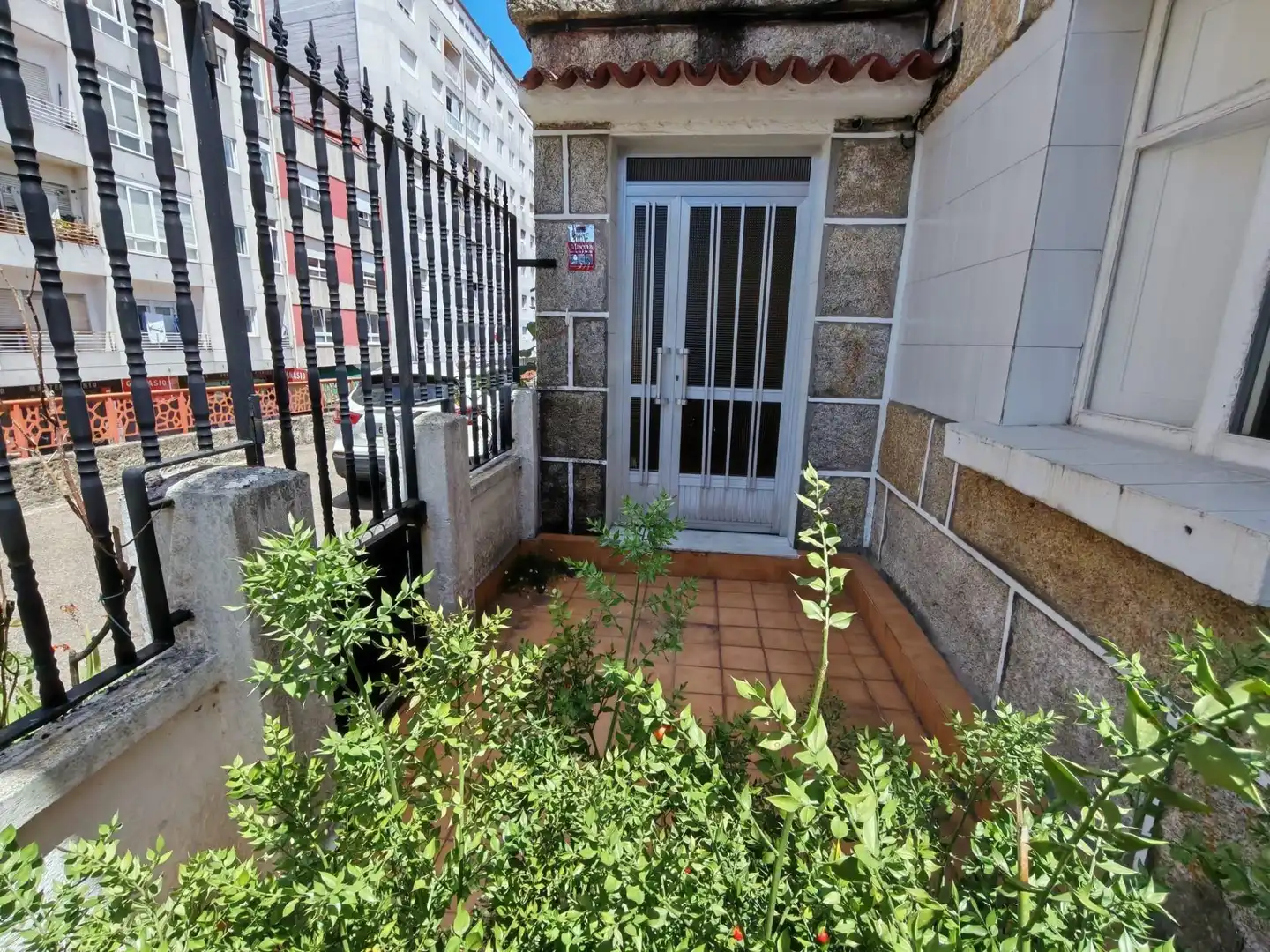 Exterior view of Ground floor for sale in Vigo   with Terrace and Storage room