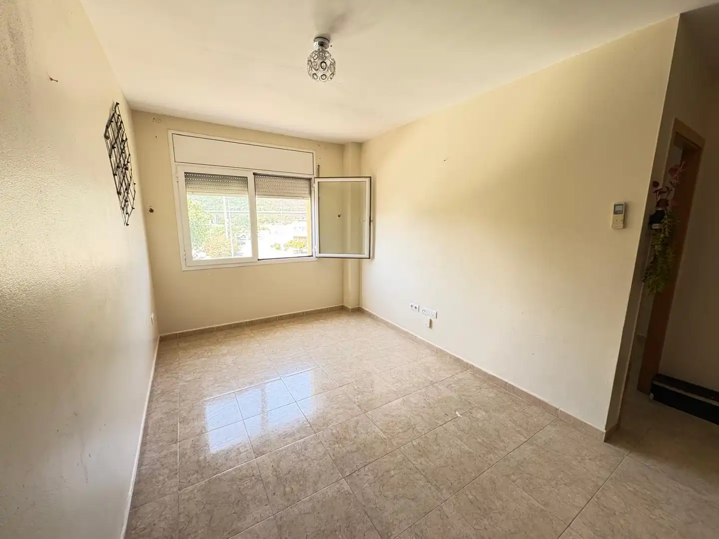 Habitación de Piso en venta en La Jonquera con Aire acondicionado, Calefacción y Horno
