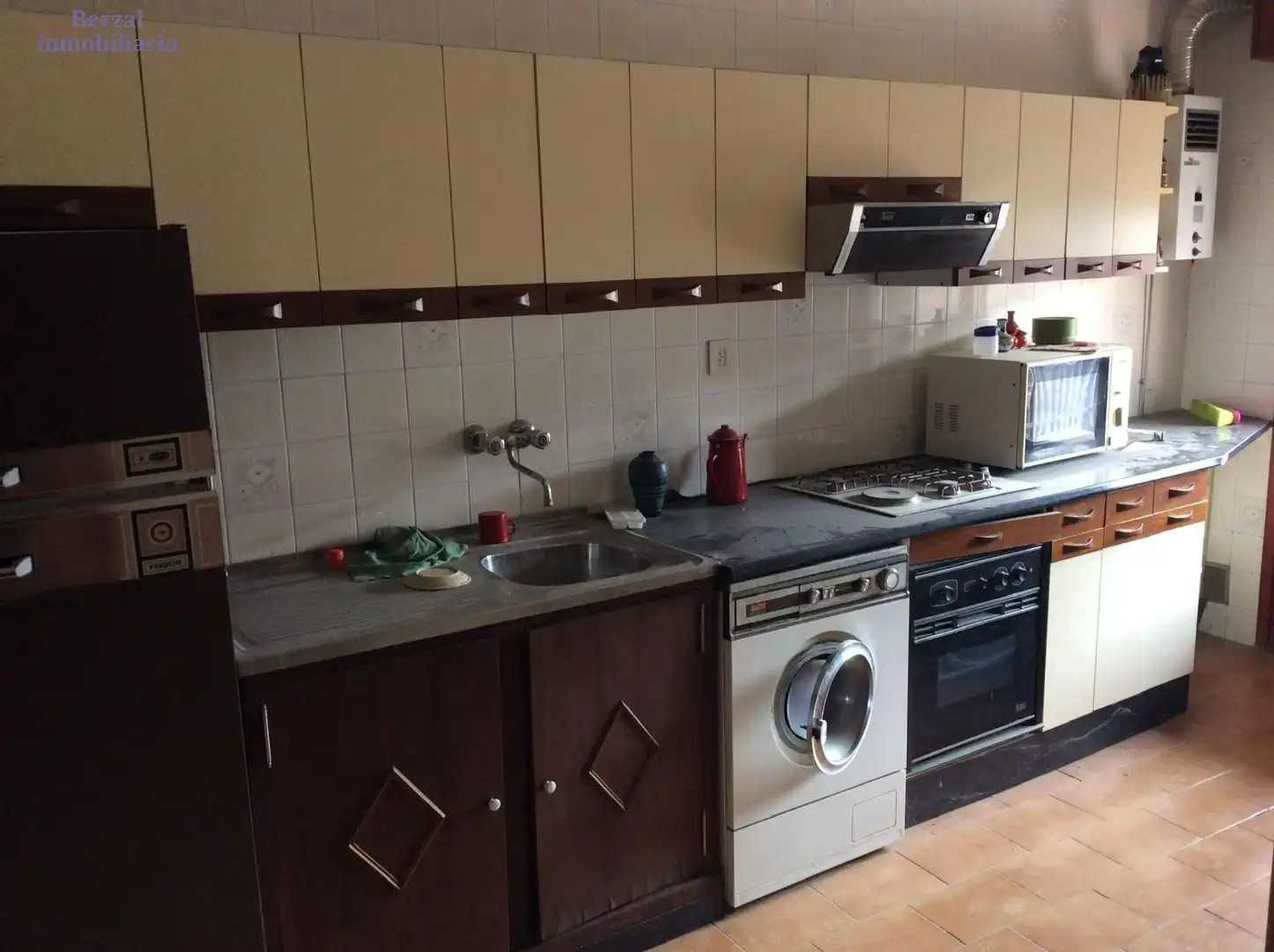 Cuina de Casa o xalet en venda en Baños de Ebro / Mañueta amb Terrassa, Traster i Balcó
