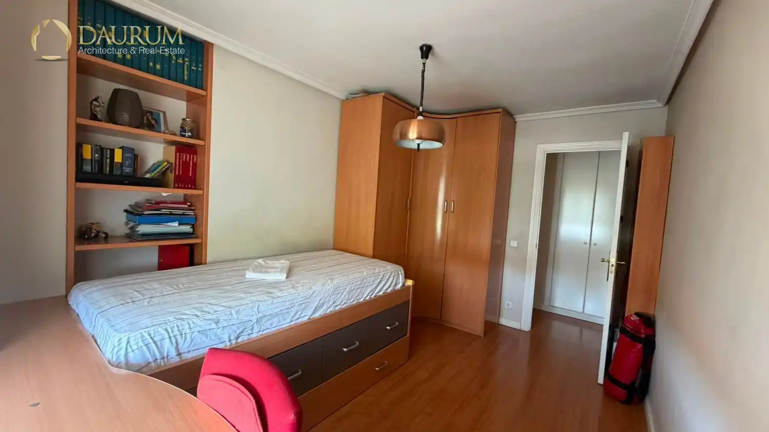 Bedroom of Flat for sale in Madrid  with Heating, Storage room and Furnished