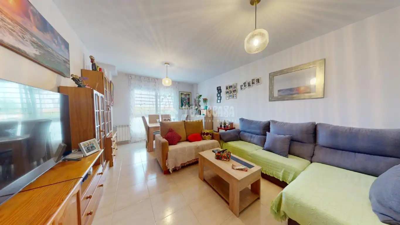 Sala de estar de Piso en venta en Azuqueca de Henares con Calefacción