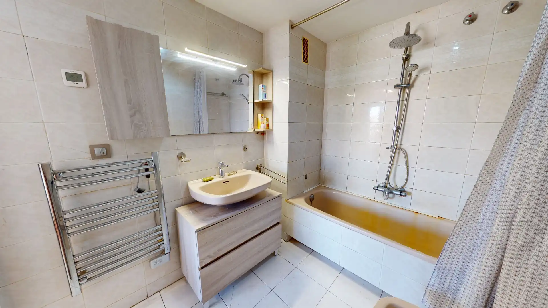 Bathroom of Flat for sale in Alicante / Alacant  with Air Conditioner, Heating and Terrace