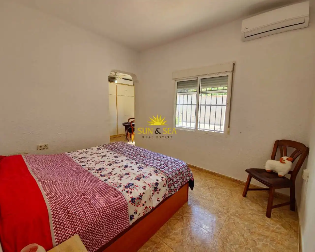Habitación de Casa o chalet en venta en Crevillent con Aire acondicionado, Calefacción y Jardín privado