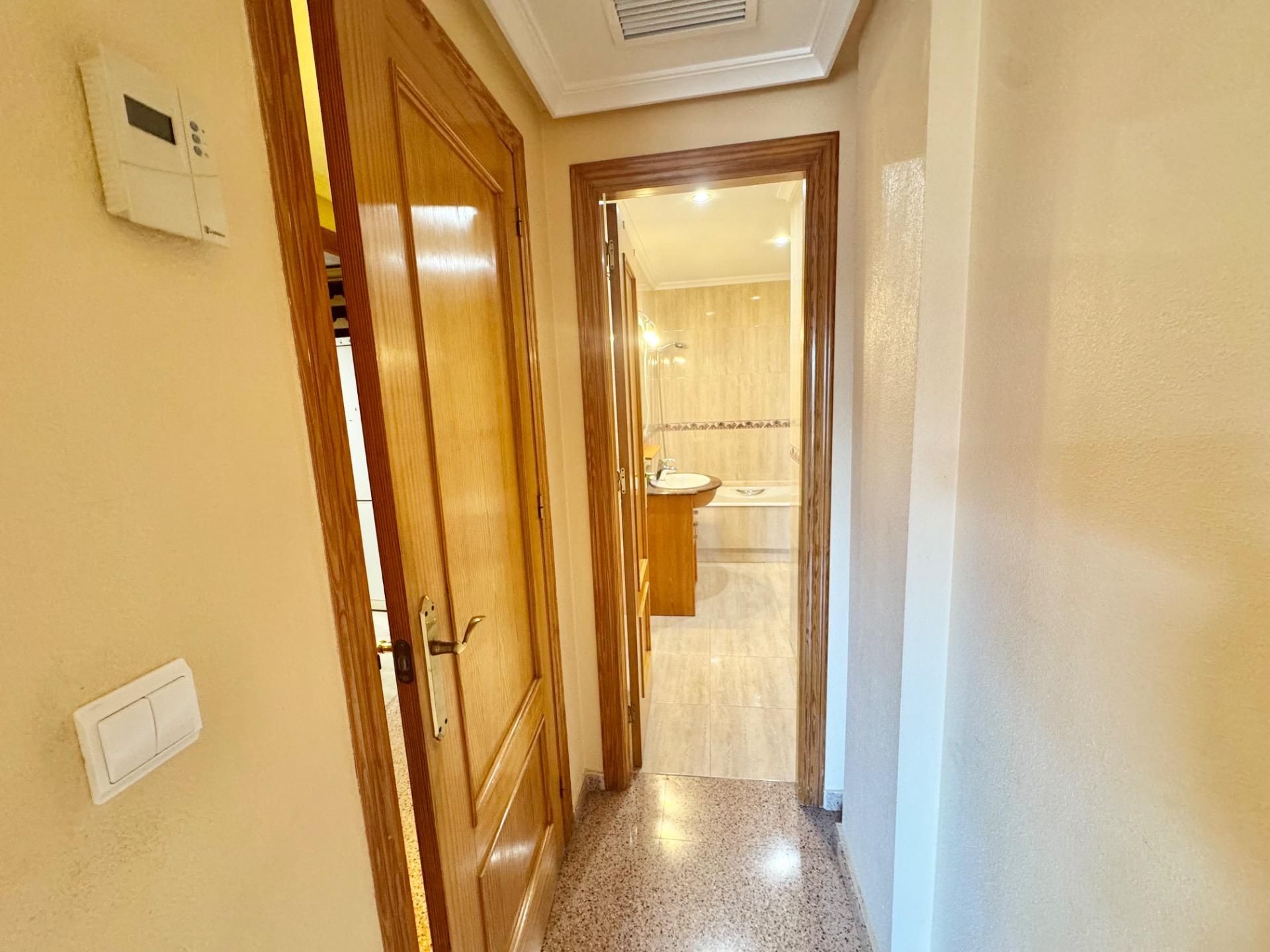 Piso en venta en Orihuela con Terraza y Balcón