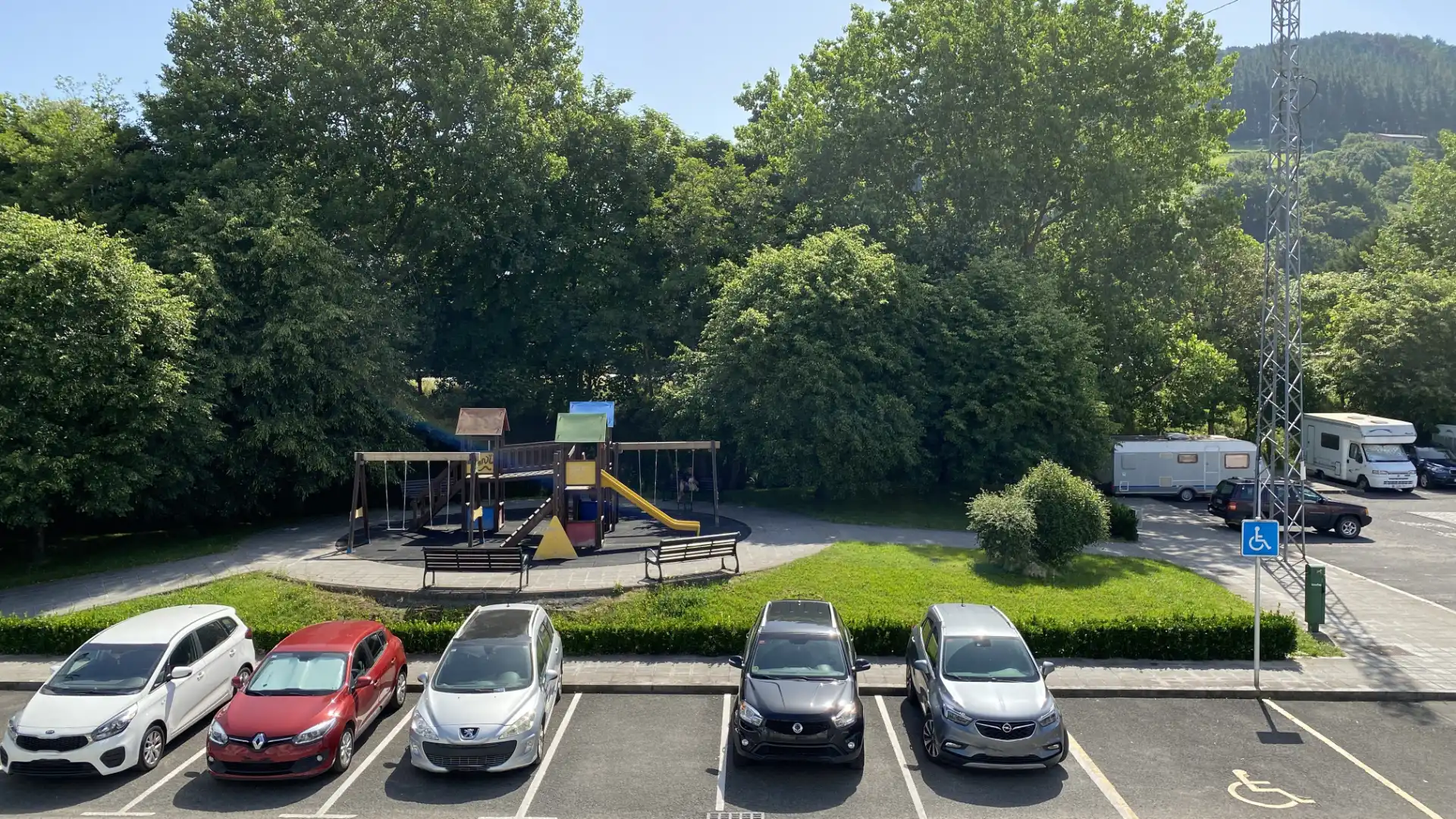 Parking de Piso en venta en Gernika-Lumo con Calefacción, Terraza y Amueblado