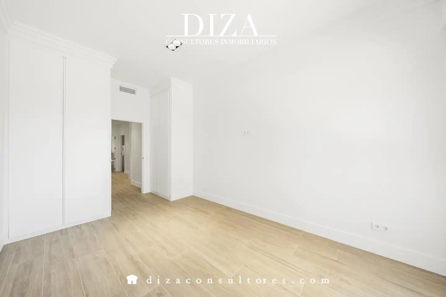 Dormitori de Planta baixa de lloguer en Madrid amb Aire condicionat
