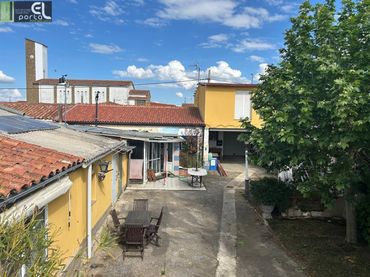 Terrenys i solars en venda a Calle del Roncal 5