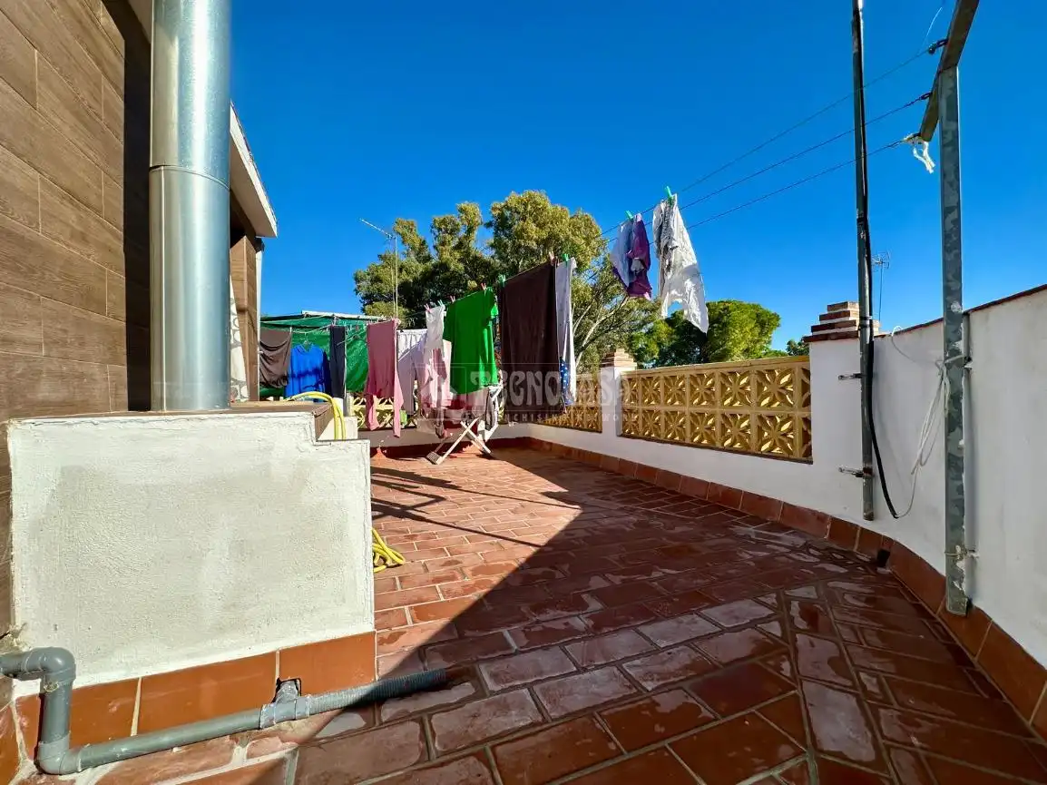 Exterior view of Houses for sale in Jerez de la Frontera  with Air Conditioner