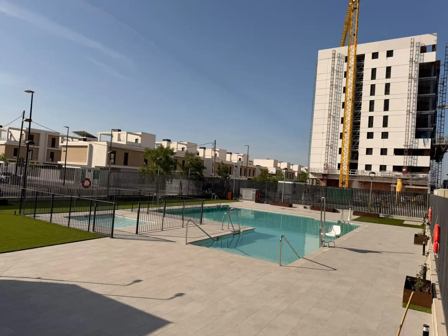 Piscina de Piso de alquiler en Sevilla con Aire acondicionado, Calefacción y Terraza