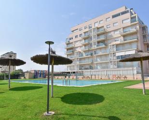 Piscina de Apartament de lloguer en El Puig de Santa Maria amb Terrassa i Balcó