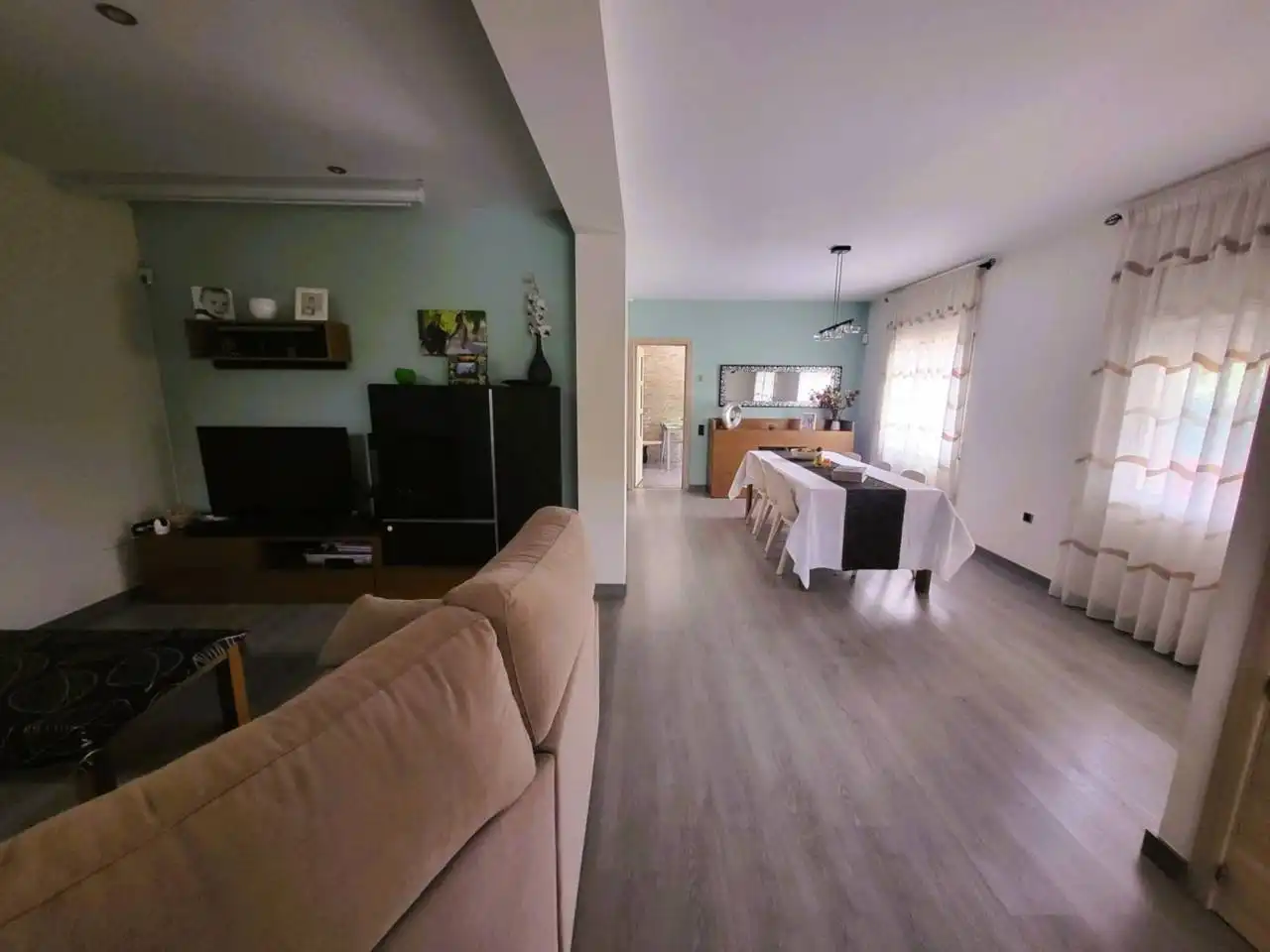Sala d'estar de Casa o xalet en venda en Viladecavalls amb Aire condicionat, Calefacció i Jardí privat
