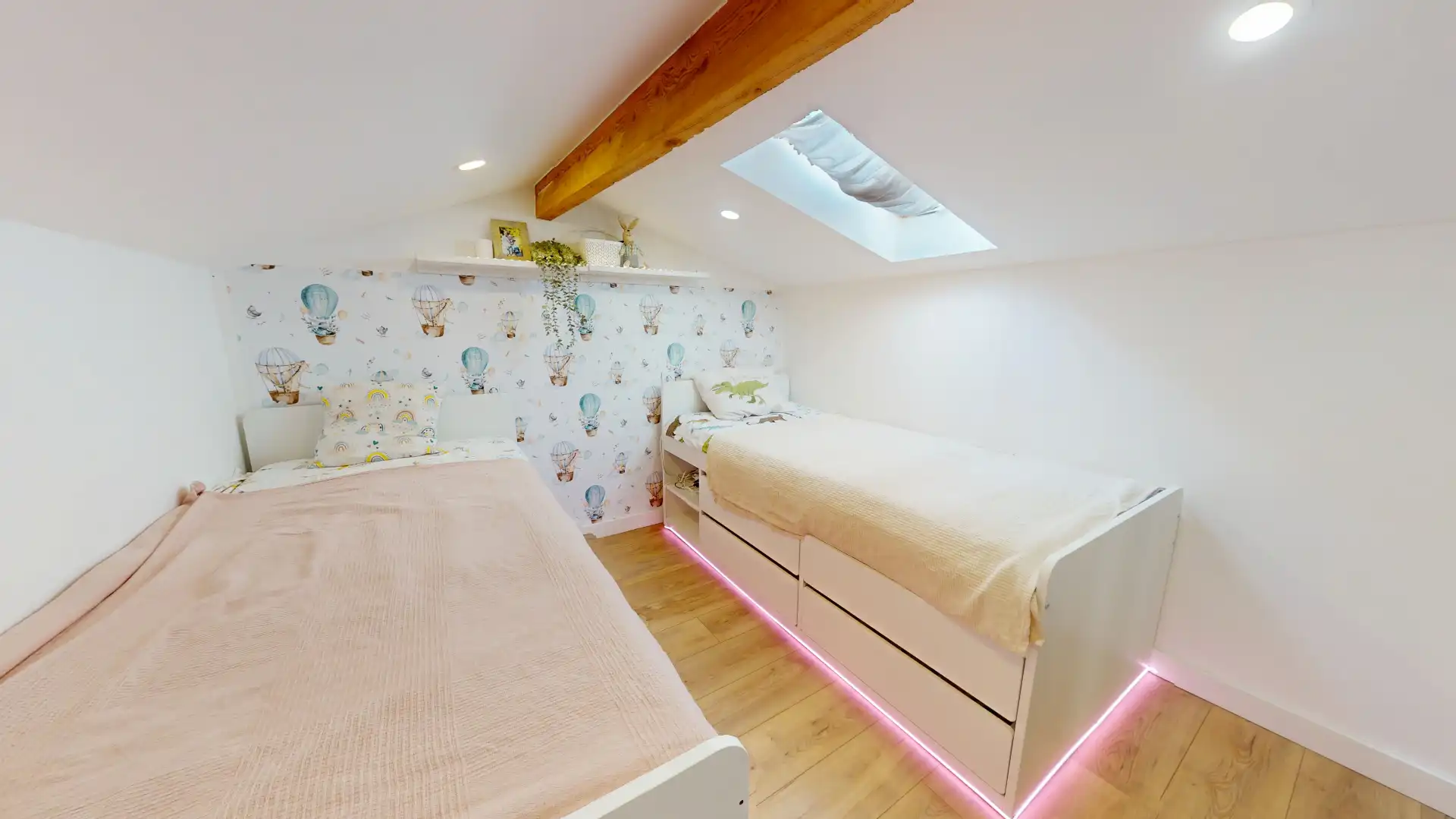 Habitación de Casa adosada en venta en Centro  
